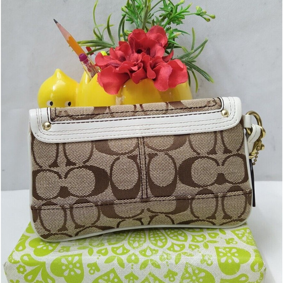 Coach Gigi Signature Brown Canvas Turnlock 65th Ann. Wristlet - Coin Wallet - Picture 2 of 13